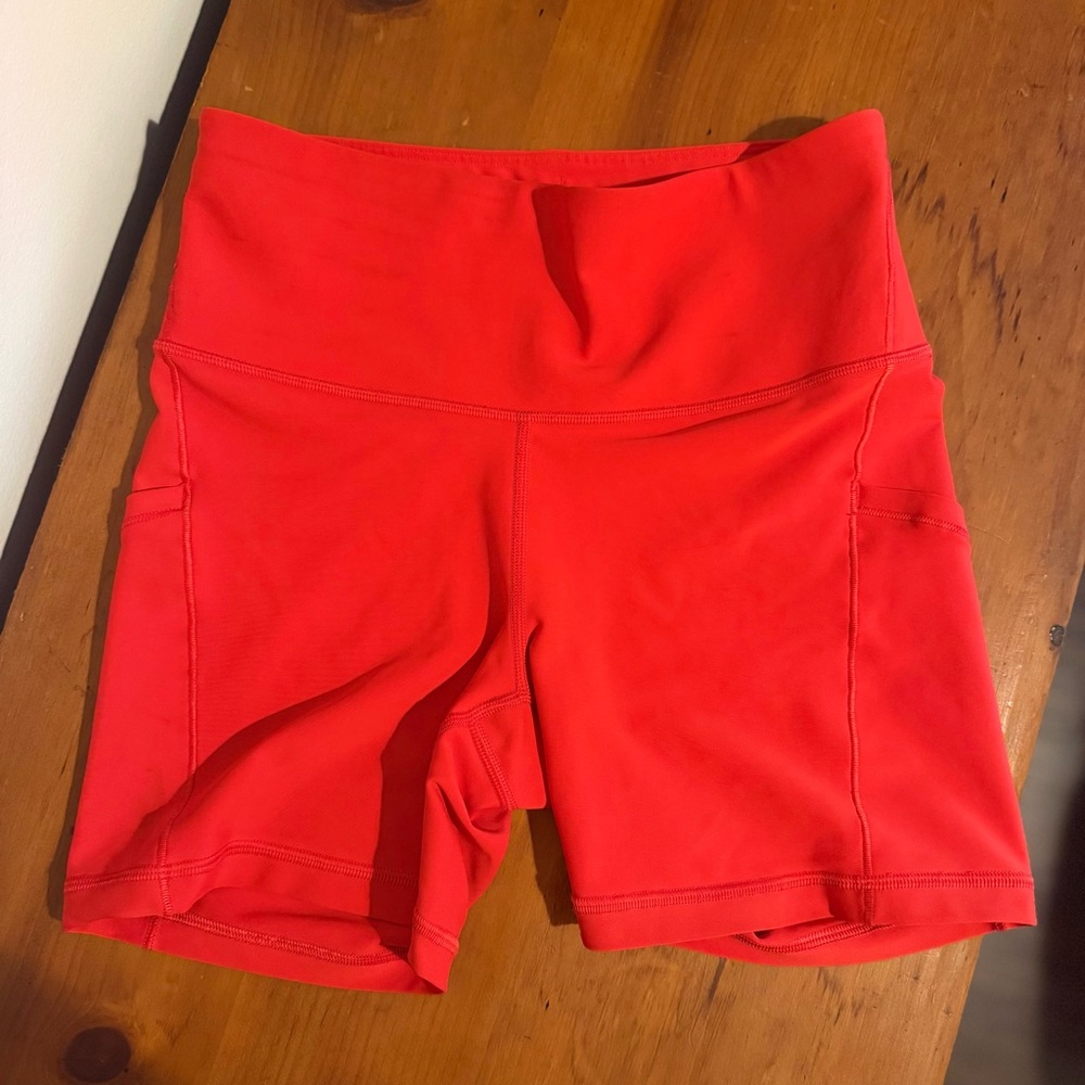 Athleta interval stash 5” shorts